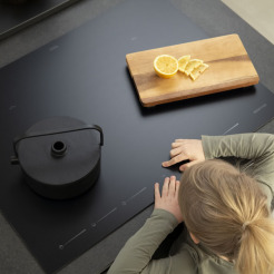 CERAN® matte line bringt matte Eleganz auf die Kochfläche Foto SCHOTT Oana Szekely