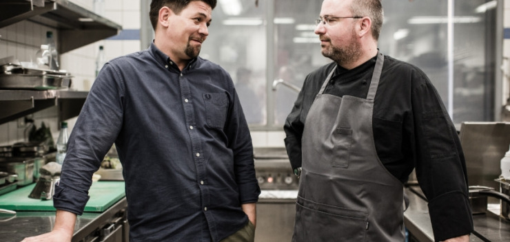 Tim Mälzer versus Christian Lohse bei Kitchen Impossible Foto: VOX / Nady El-Tounsy