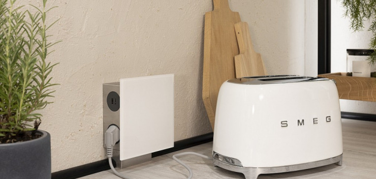 weißer Smeg Toaster in einer Nobilia Küche