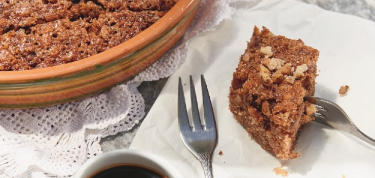 Rezeptbild Karidopita Walnusskuchen im Kochbuch von Katerina Dimitriadis Einfach griechisch kochen erschienen im Dorling Kindersley Verlag
