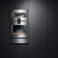 Der Gaggenau Backofen 451 enthält auch einen Backstein für knusprige Pizza, Brot und Flammkuchen. (Foto: Gaggenau)