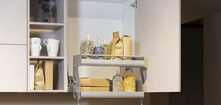 iMove Liftbeschlag im Oberschrank einer Nobilia Küche