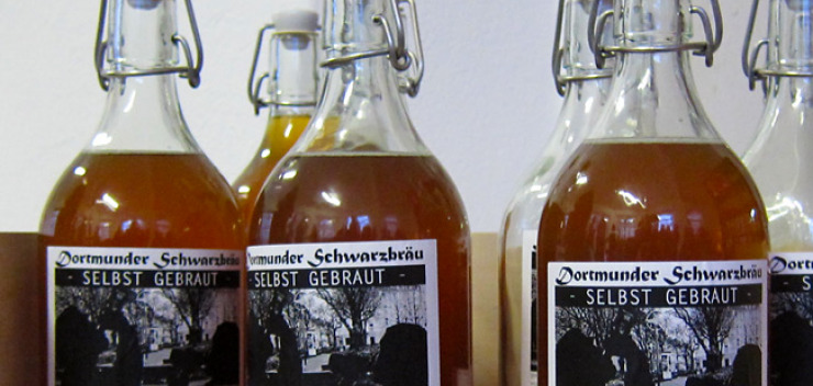 Dortmunder Schwarzbräu - selbst gebraut Foto: Guido Meincke