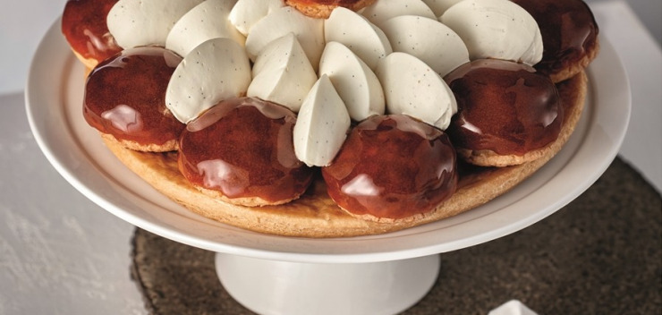 Christian Hümbs Saint-Honoré-Torte im Buch Back dich um die Welt erschienen bei Dorling Kinderley
