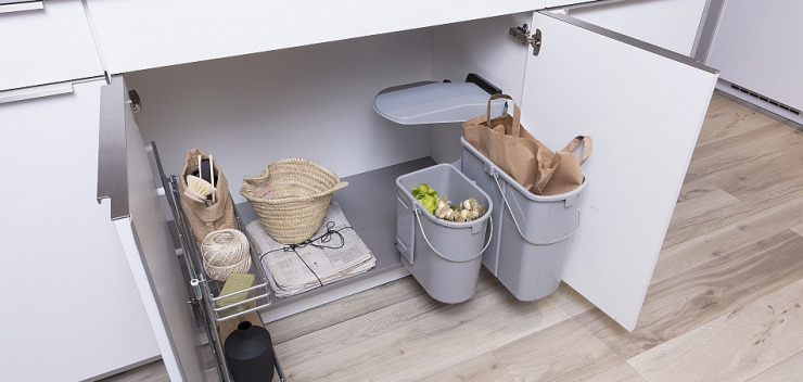 Abfalltrennsystem unter der Küchenspüle