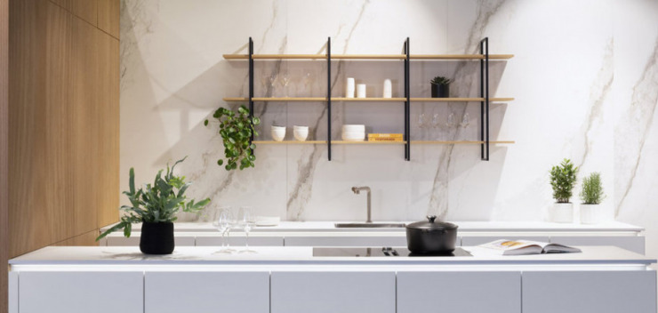 LEICHT BOSSA weiss matt mit Regal mit Schiebetüren