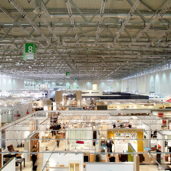 Stützenfrei und höchst flexibel die Hallen 6 7 8 und 9 der Koelnmesse (Foto: Koelnmesse)