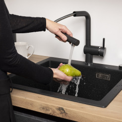 Schlauchbrause herausziehbarer Mousseursauslauf