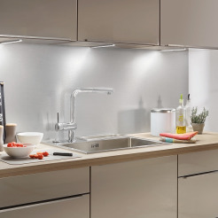 Hera LED ADD-ON Unterbauleuchte in der Küche