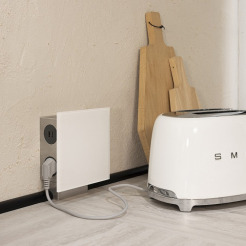 weißer Smeg Toaster in einer Nobilia Küche