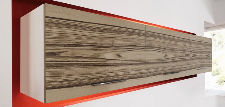 Ballerina-Hängeschrank in gemaserter Holzoptik