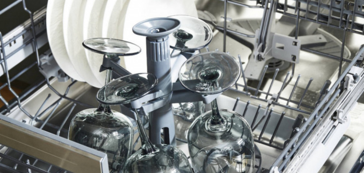 Gaggenau-Geschirrspüler mit Weinglas-Halterungen