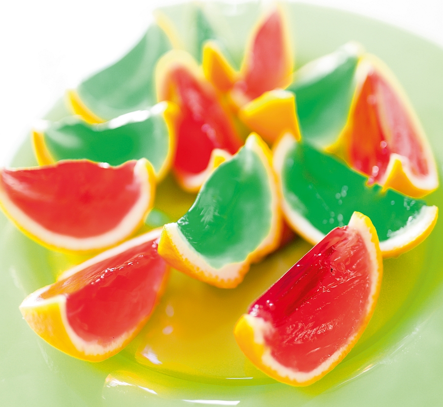 Partysnack mit Wackelpudding gefüllte Orangen (c) Frechverlag