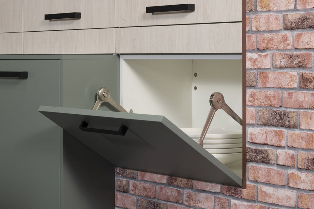 Stehende Klappe als Tisch-Lösung in einer Artego Küche