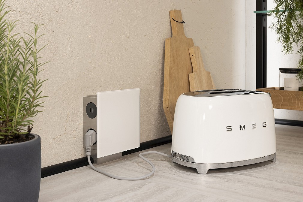 weißer Smeg Toaster
