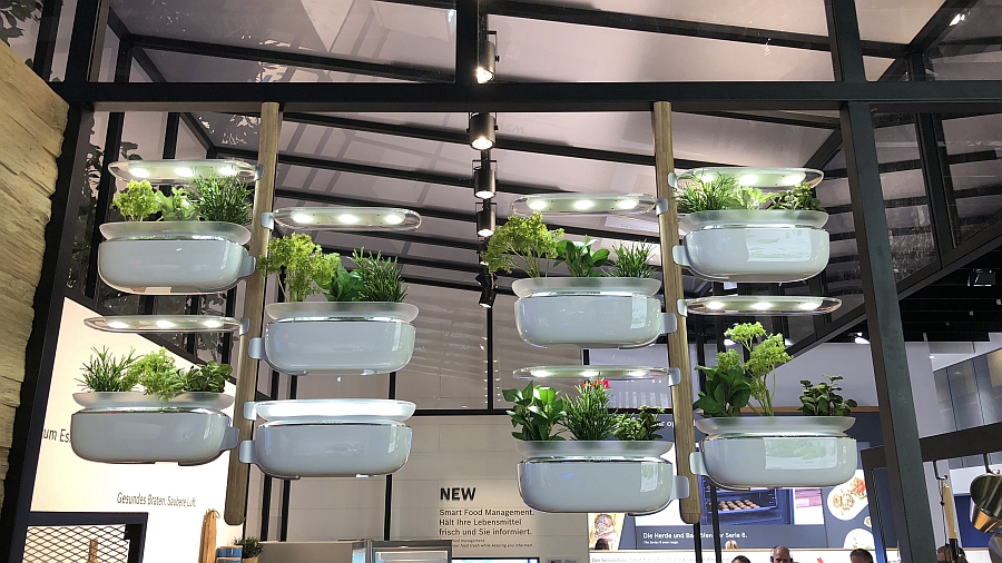 Smart Grow Pflanzbehälter von Bosch auf der IFA 2018 